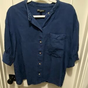 Banana Republic Deep Blue Casual Button Down Shirt